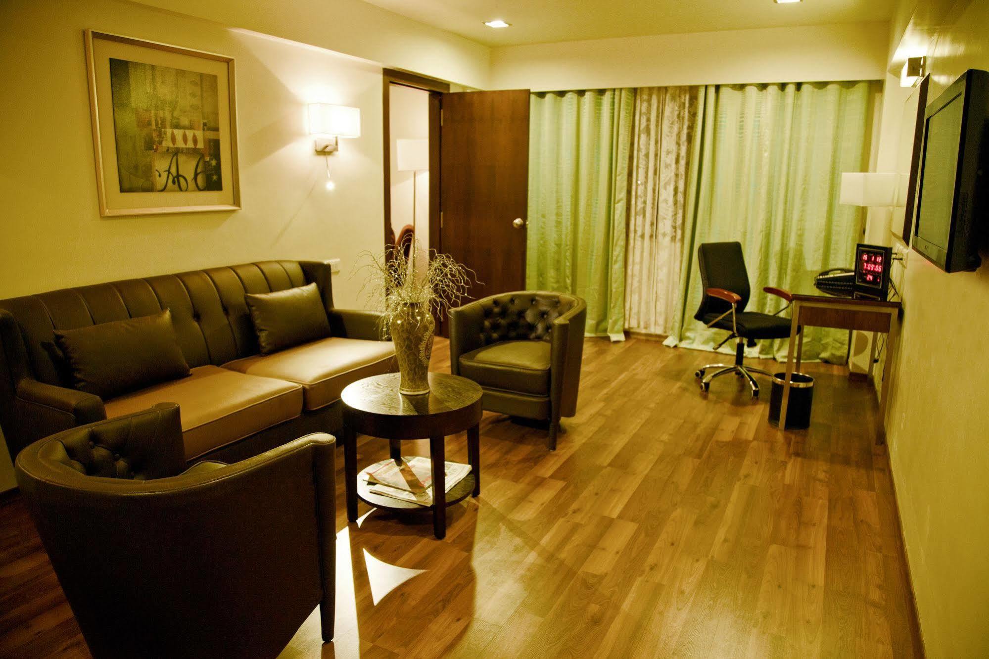 Best Western Ramachandra Visákhapatnam Beltér fotó